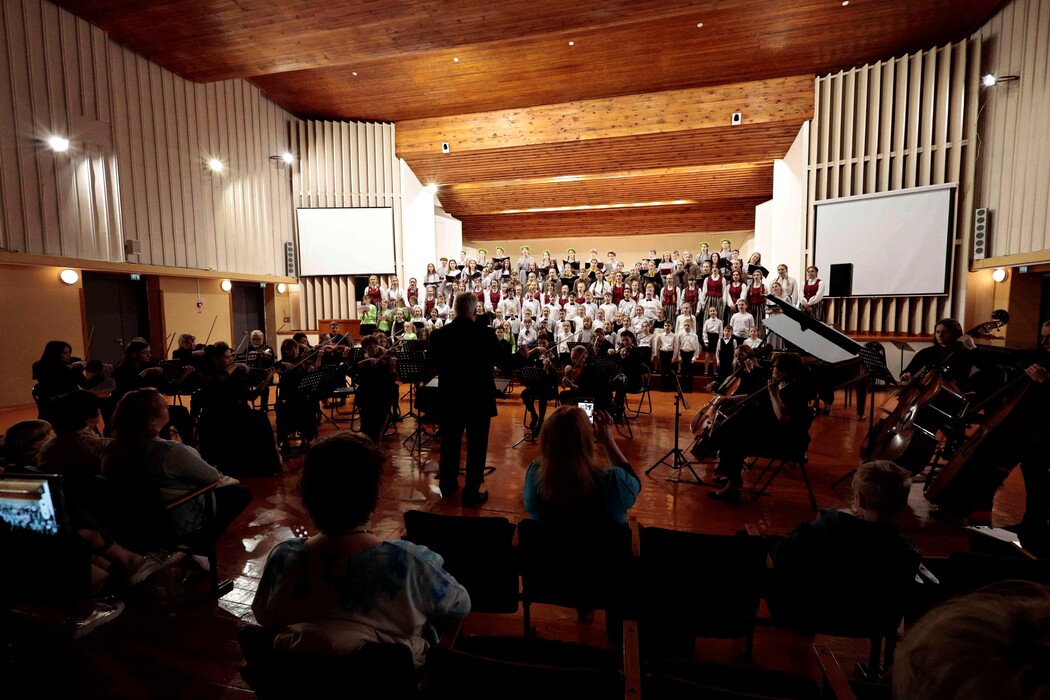 Dienvidlatgales reģiona mūzikas skolu XIX Koru festivāla dalībnieki